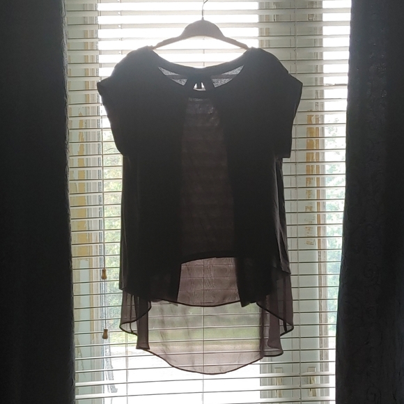 Size M Banana Republic Top - Picture 1 of 3